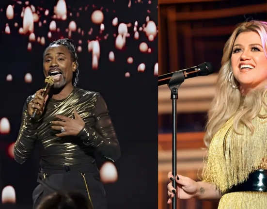 Kelly Clarkson invites Billy Porter to play a duet